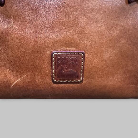 Vintage Dooney & Bourke Florentine Leather Small Crossbody Bag – Saddle Brown - Picture 5 of 7